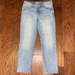 Light Straight Leg Jeans